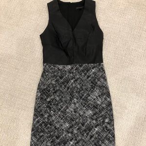 Cool BananaRepublic sheath dress